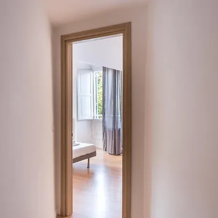 Trastevere Flat 27 *